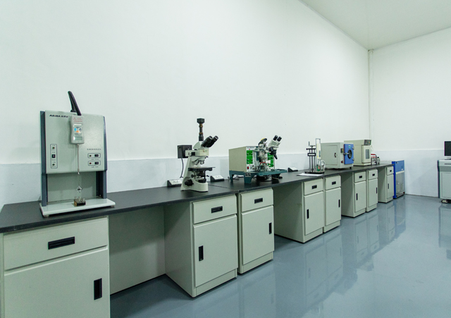 物理實(shí)驗(yàn)室